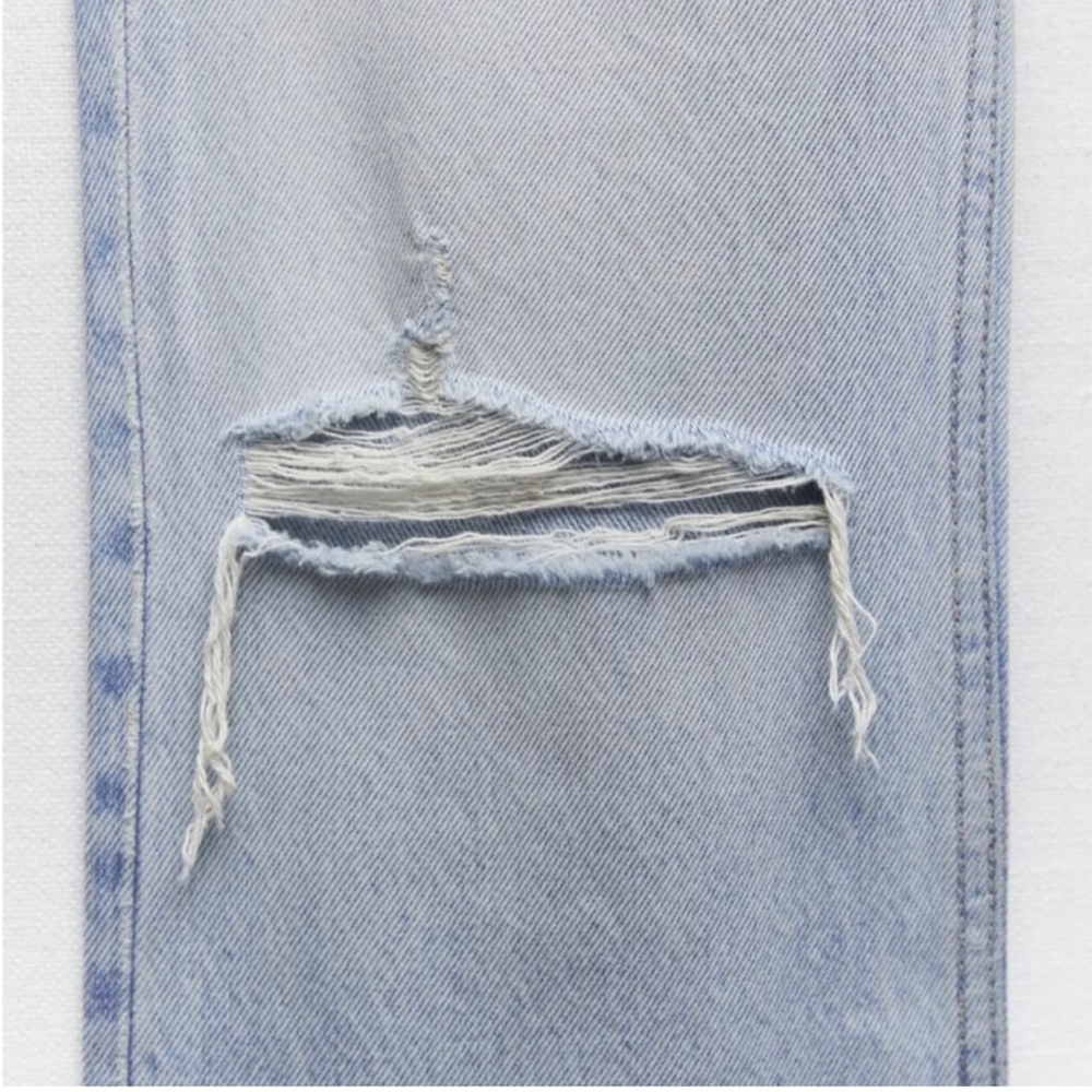 RIPPED HIGH RISE TRF STRAIGHT LEG JEANS - Picture 2 of 5